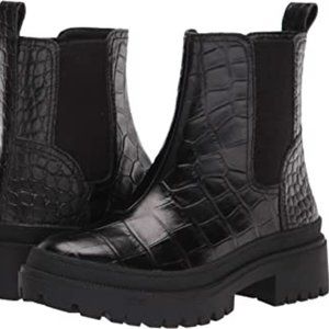 NWT Lucky Brand Emali Chelsea Boot Black 6.5